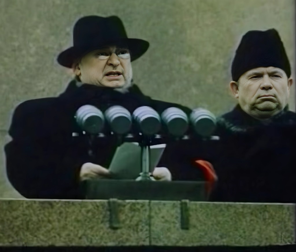 На похоронах Сталина в разных стилях. Берия под американского мафиози, Хрущёв — под номенклатуру