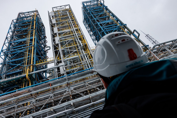    По итогам 2024 года EBITDA «Казаньоргсинтеза» составила 25,8 млрд рублей, а прирост за последние три года по сравнению со средними значениями 2018–2020 годов достиг 65%.   
Фото: «БИЗНЕС Online»