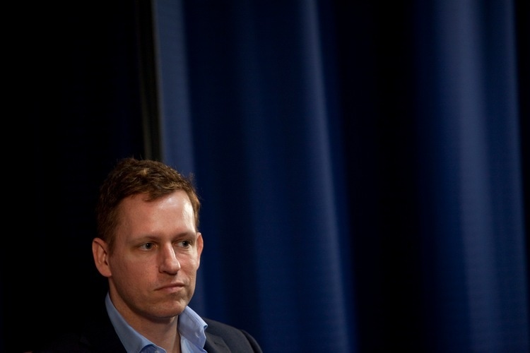    Питер Тиль высказался о рисках контроля над ИИ.   
Фото: w49, ZUMAPRESS.com, globallookpress.com