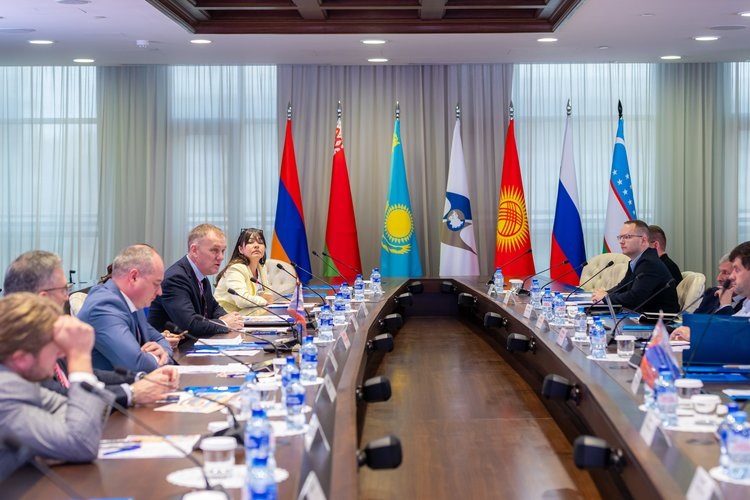    Евразийская технологическая платформа АПК выйдет на рынок суперфудов стоимостью 300 миллиардов рублей