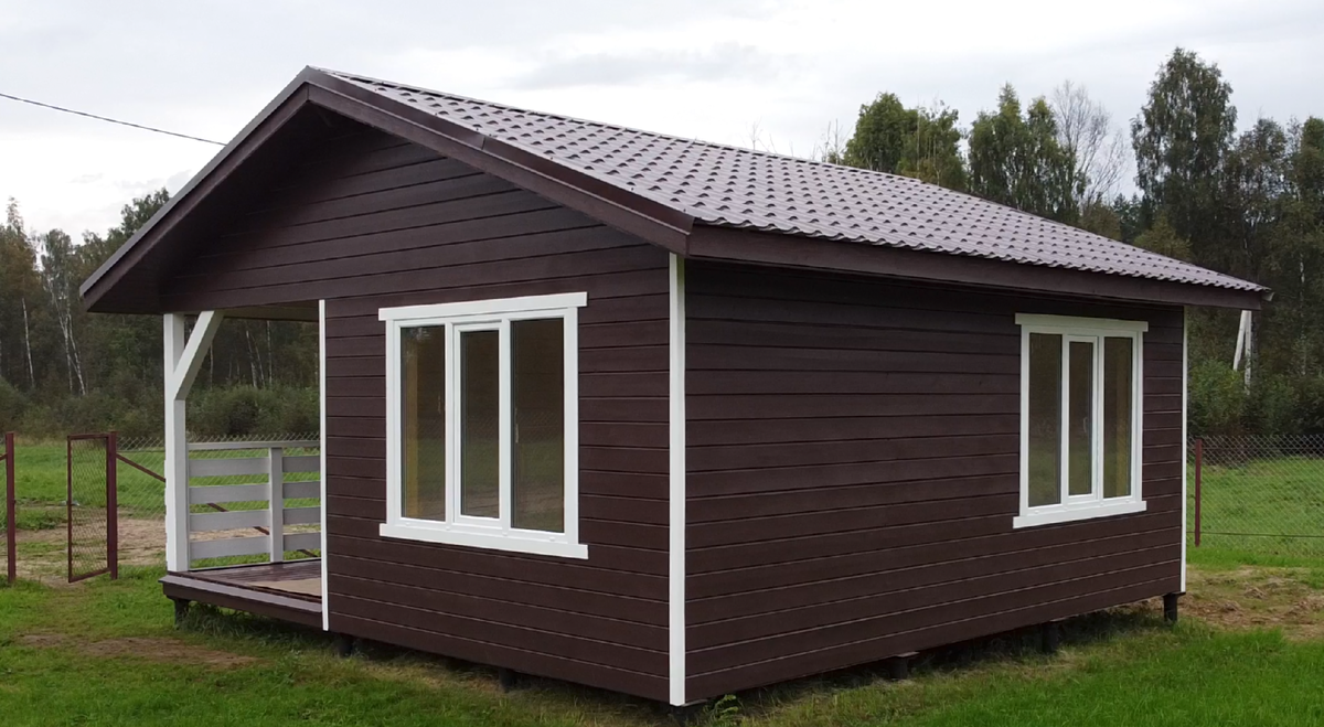 Оснашен всем необходимым - скважина, септик, отопление. А возможность менять цвета отделки, позволяtт предать индивидуальность Вашему COUNTRY LIFE!