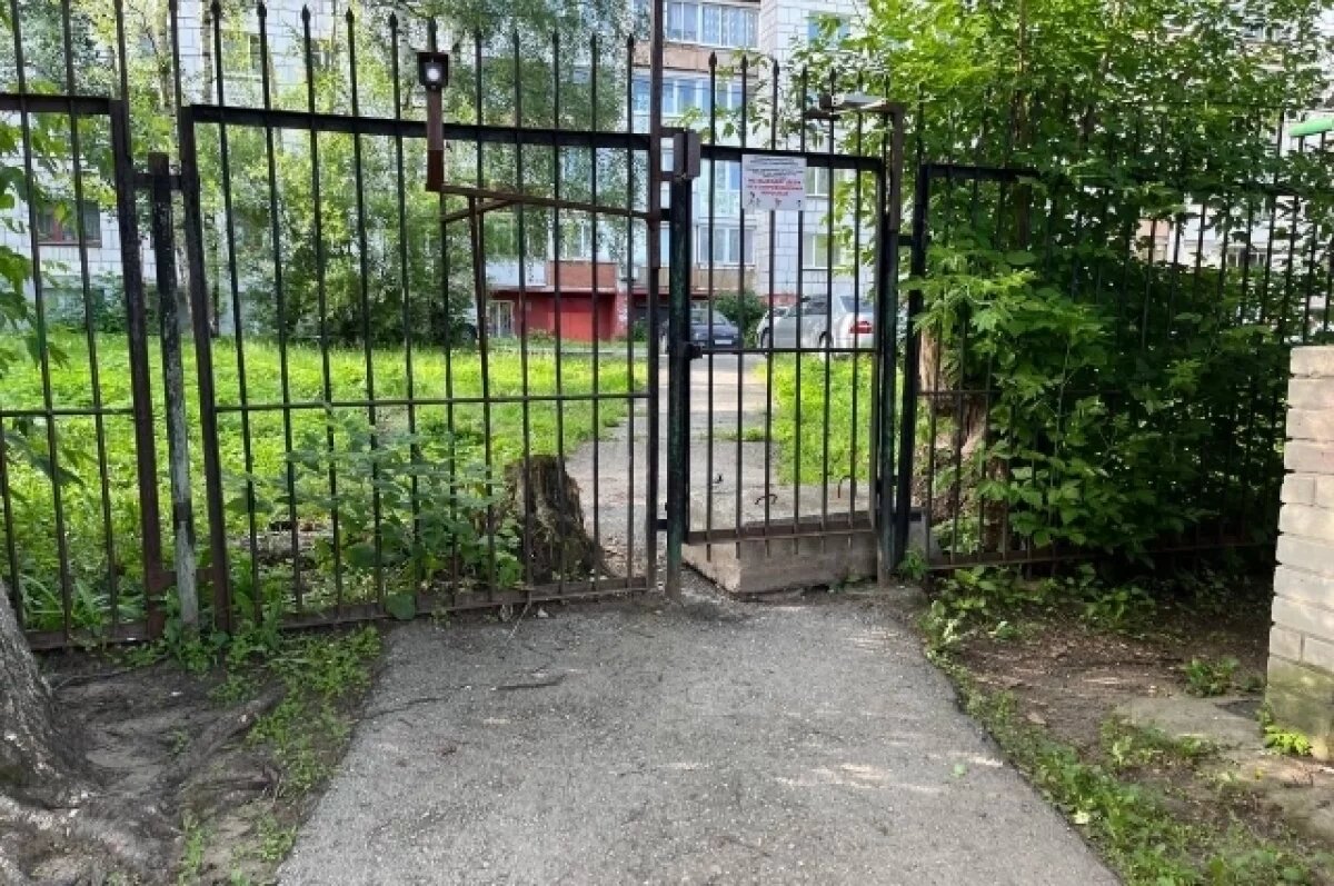    Детсад в Перми, вход в который перекрыли жильцы дома, установит сервитут