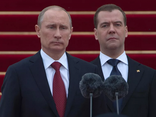 Путин и Медведев. источник изображения: сайт 12-kanal.ru