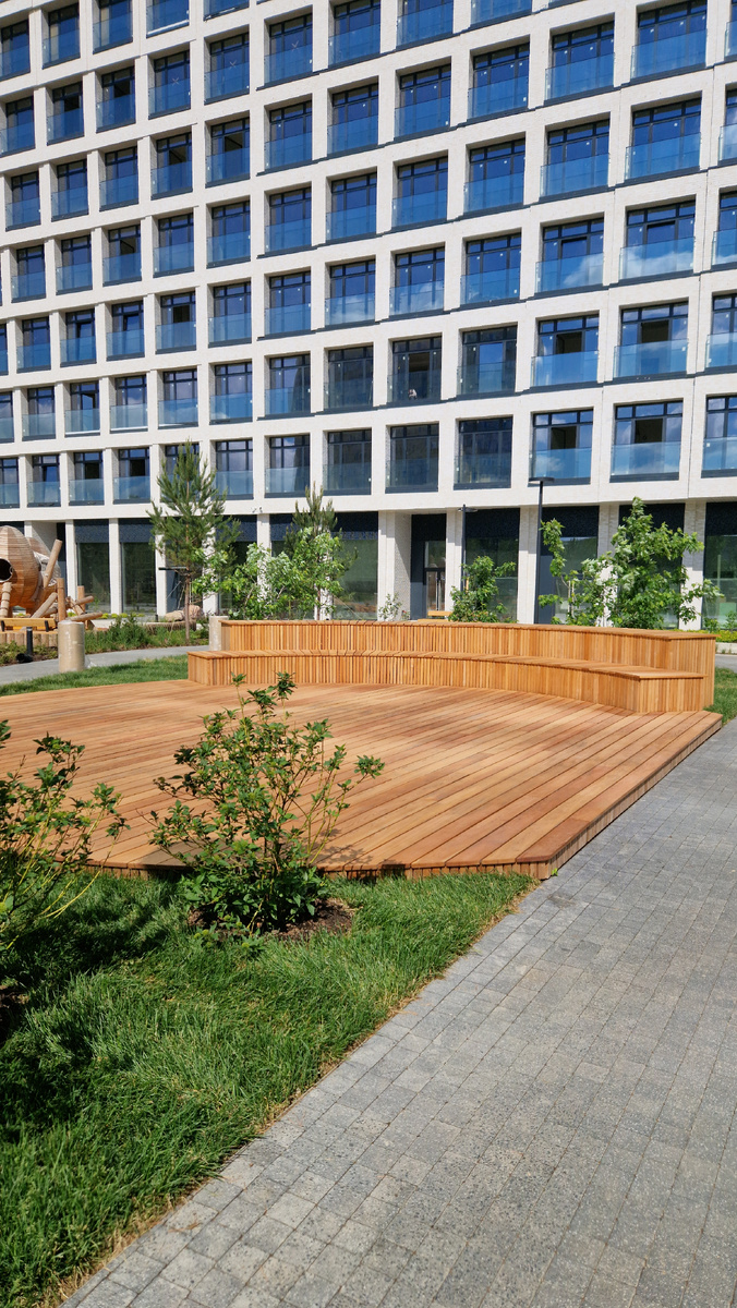 Трибуна палуба, ЖК AFI Park