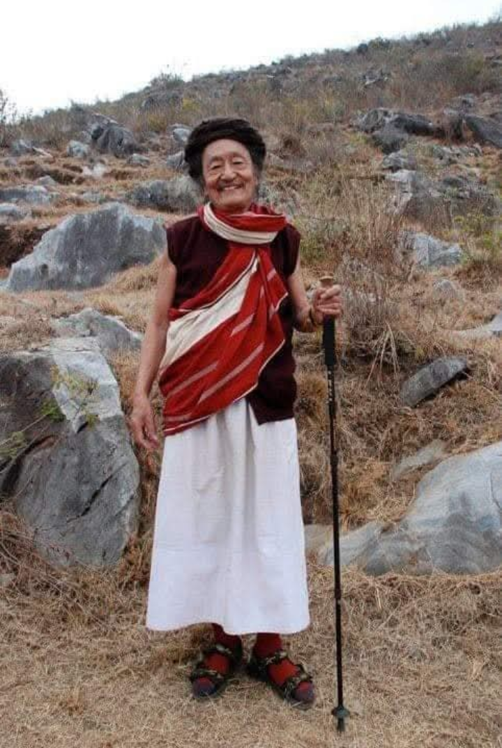 Тогден Аджу, последний живущий тогден Таши-Джонга того последнего поколения.