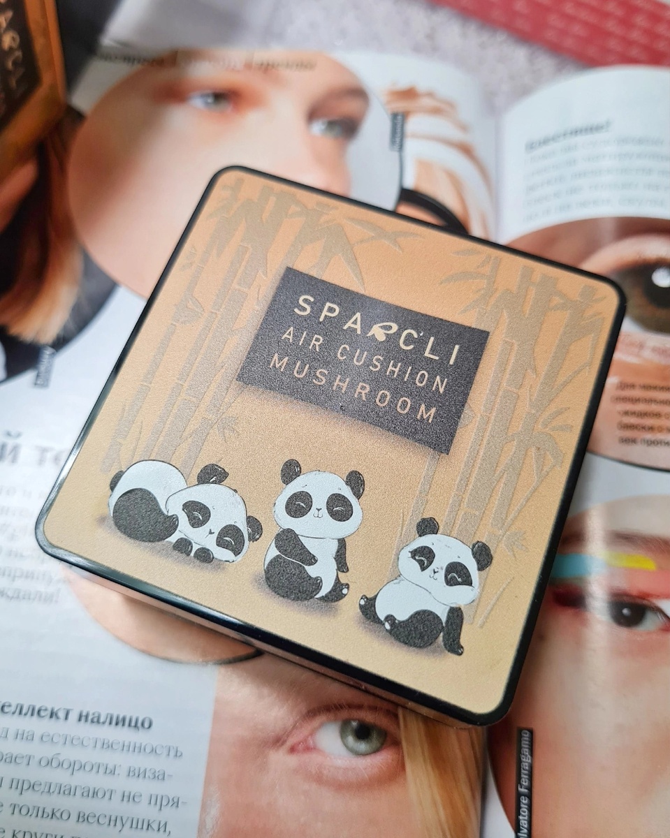 Кушон от бренда "Sparcli", упаковка 