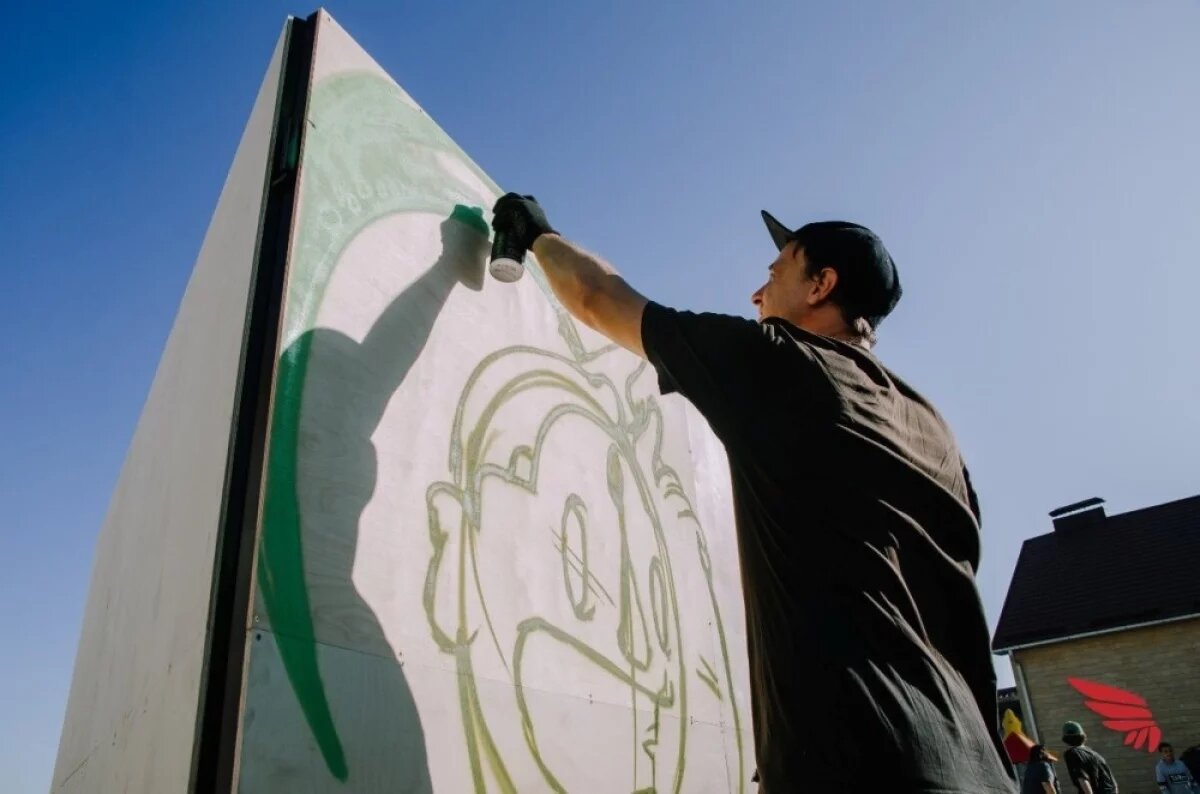    Уличным художникам поставили два белых куба для граффити в Ставрополе