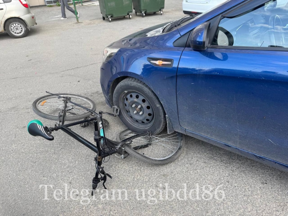    В Югре за сутки в автоавариях пострадали четверо детей