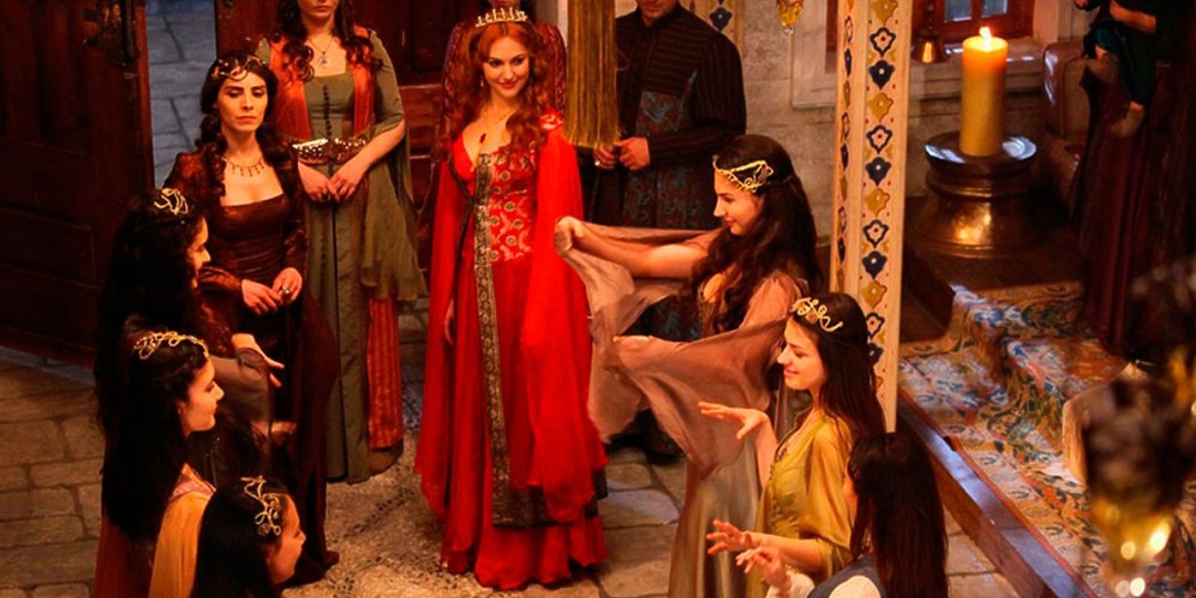 Чем балы европейских монархов отличались от вечеринок османского дворца