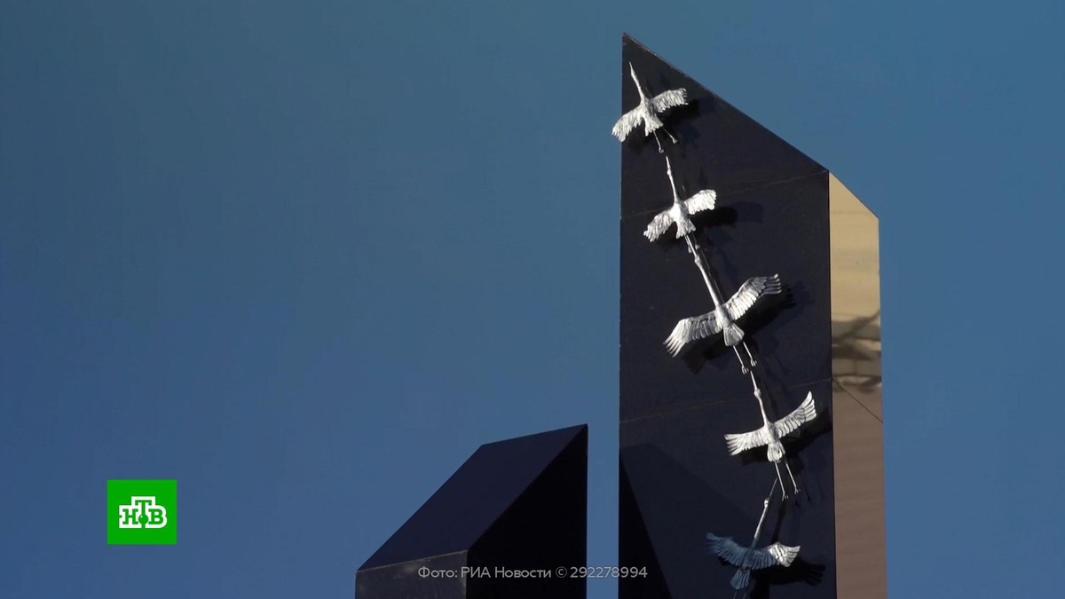    У «Крокус Сити Холла» открыли мемориал