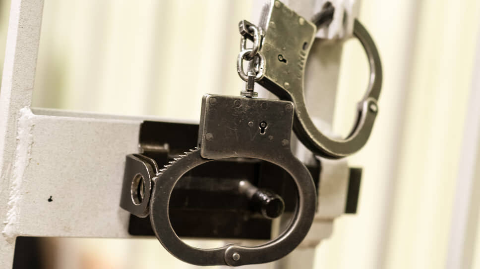 В Татарстане замначальника колонии задержали по делу о взятке смарт-часами.📷Фото: Олег Харсеев / Коммерсантъ