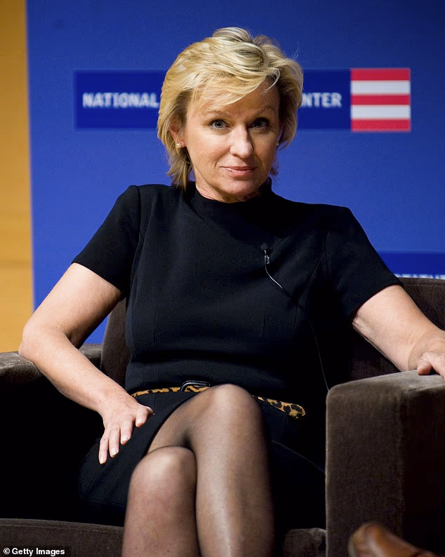 В своей книге «The Palace Papers» королевский автор Тина Браун (на фото) рассказала, что Уильям был настолько обеспокоен выходом документального фильма, что попросил своего личного секретаря не допустить его трансляции