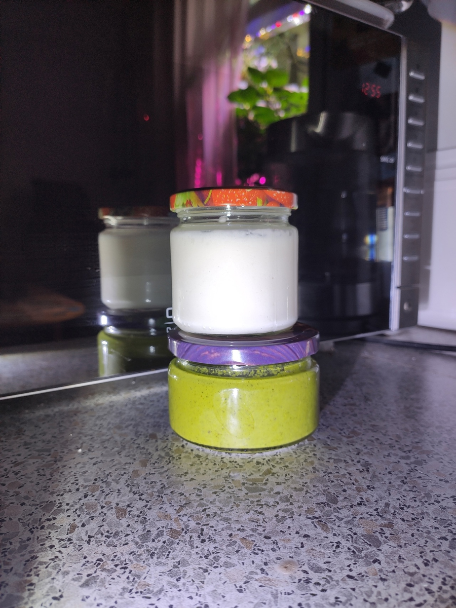 Острый соус и чесночная паста!