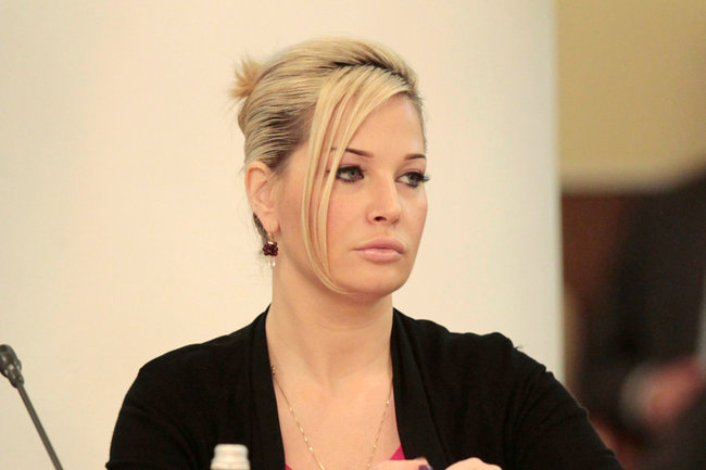    Мария Максакова