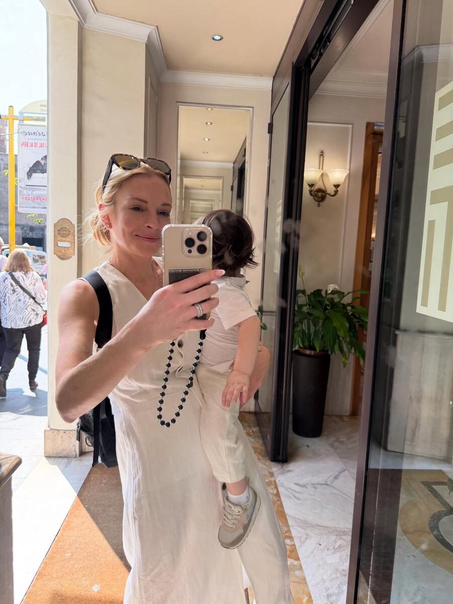 Линдси Лохан с сыном Луаи