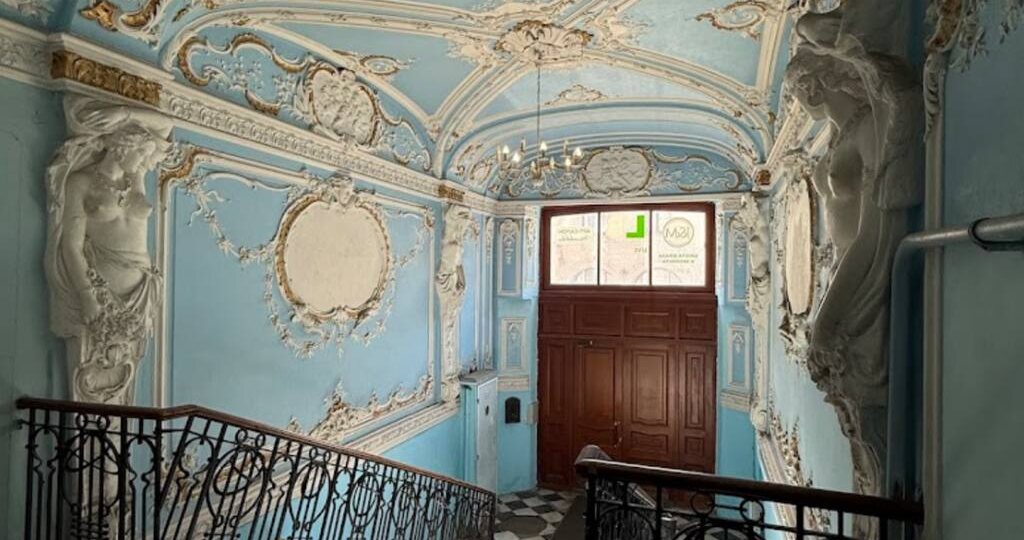 6 парадных Петербурга, которые стоит посетить