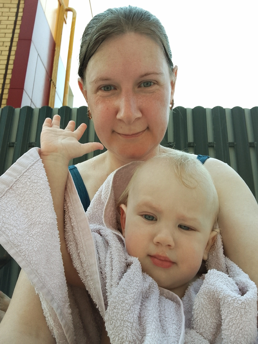 Привет вам от меня и главного пловца.