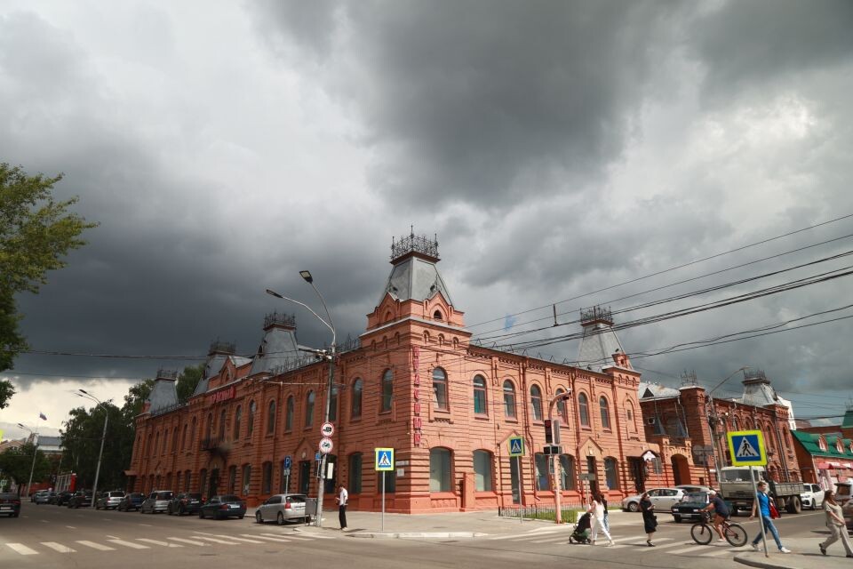    Дождь в Барнауле. Источник: Олег Укладов