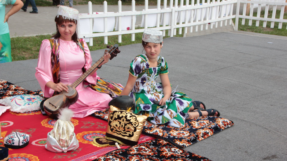    УЗБЕКИ В РОССИИ МОЖЕТЬ БЫТЬ ИНОЙ НАМ ИЛИ ПРИВЫЧКИ ПЕРЕЖИТЫХ СТЕРЕОТИПОВ