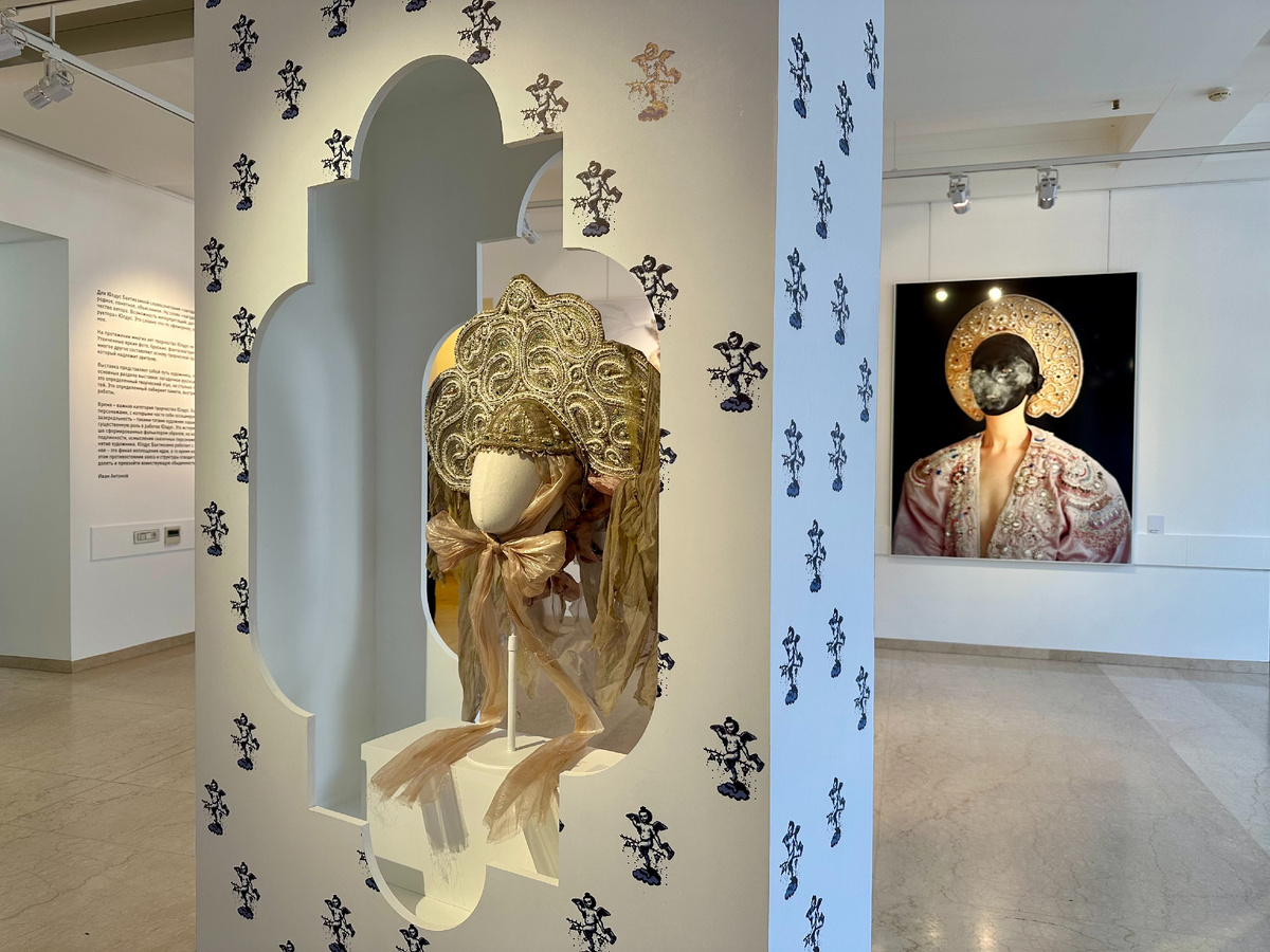 В одном из залов выставки 