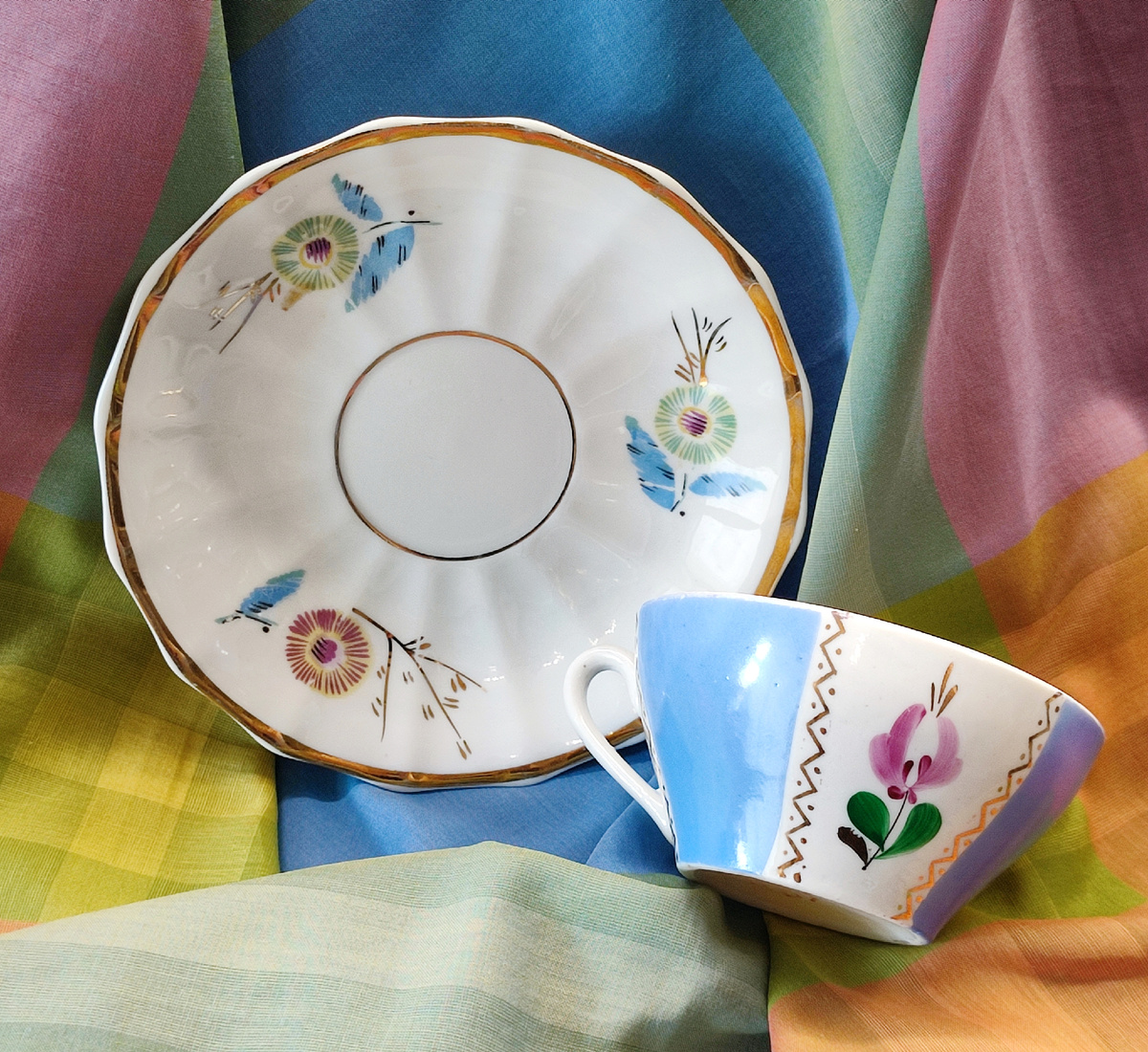 Блюдце от чайной пары из сервиза "Одуванчик", Вербилки, 65-91 гг, цена 30 руб.