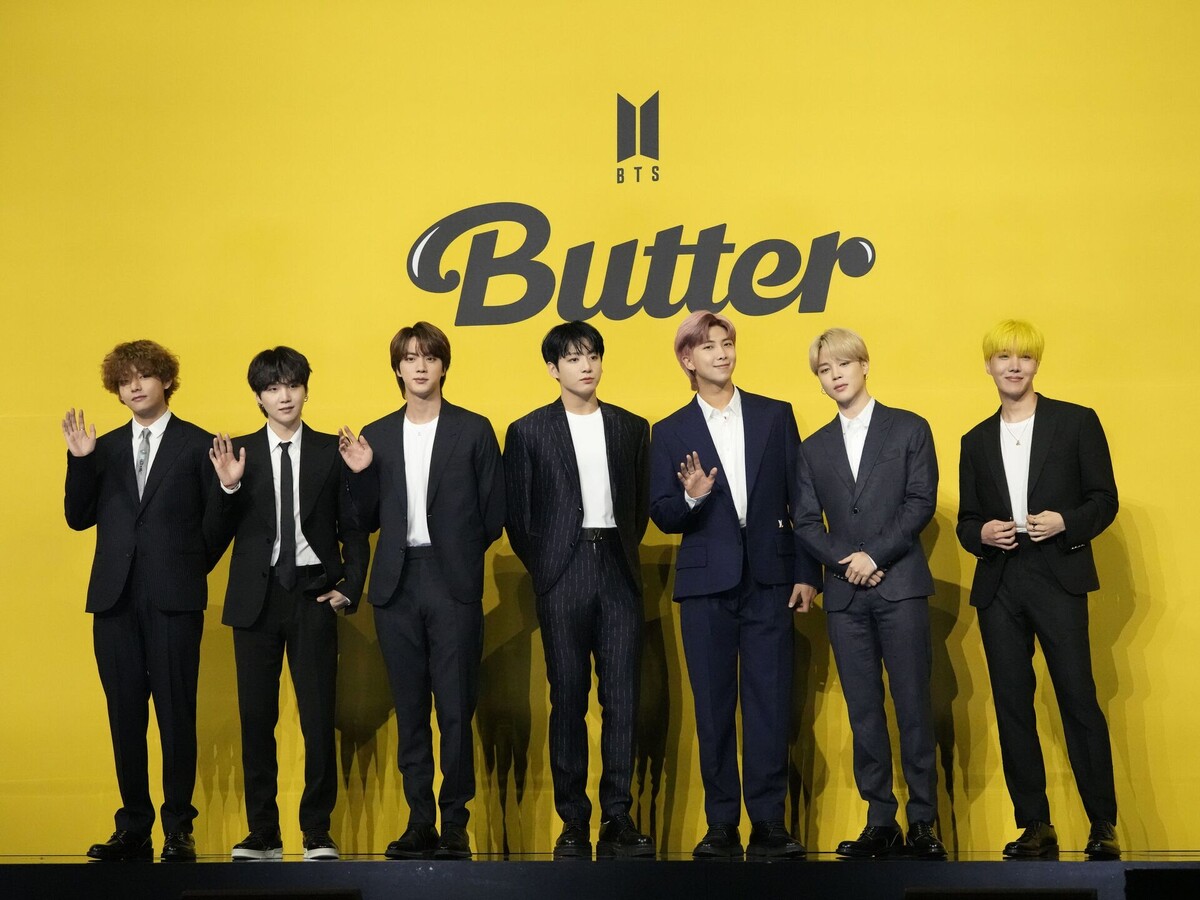 BTS (방탄소년단) Butter
