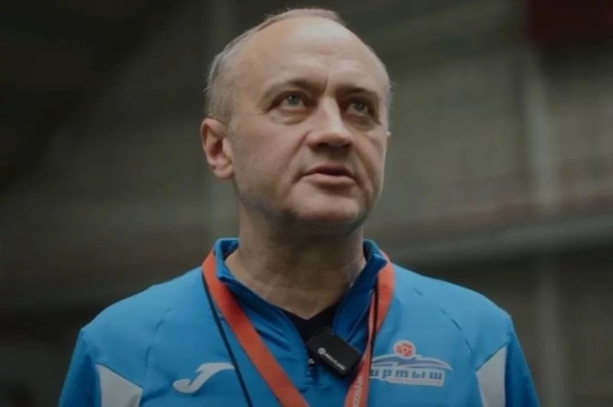    Омский «Иртыш» официально объявил имя нового главного тренера