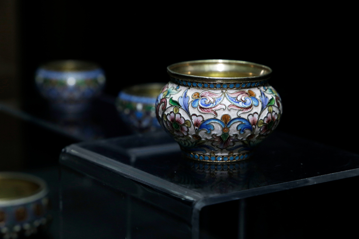 На фото: солонка из личной, пополняемой коллекции.