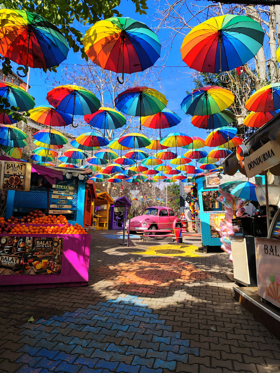 Такой же яркий, как это фото