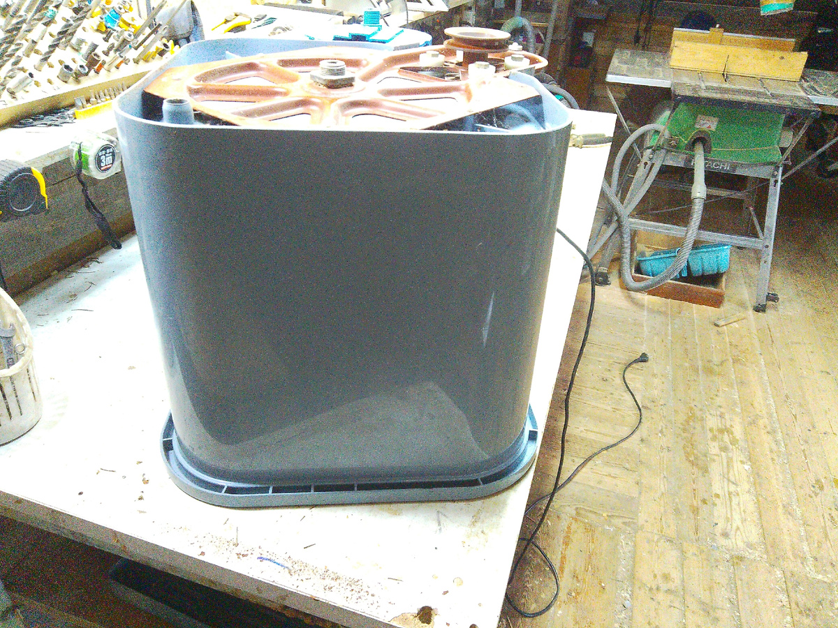 Старая стиральная машинка