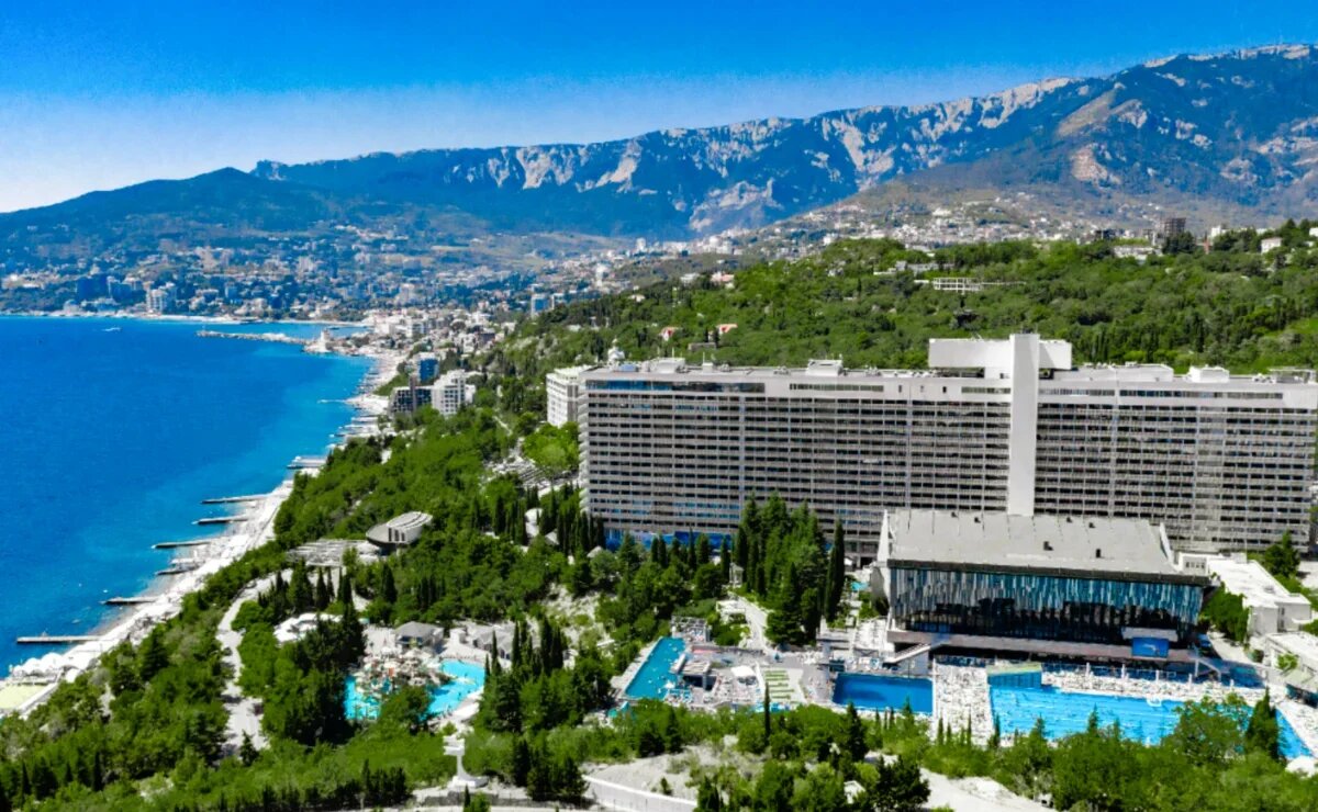    Спрос на туры в Крым в высокий сезон увеличился на 30–40%