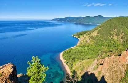 Тысячи оттенков синего.