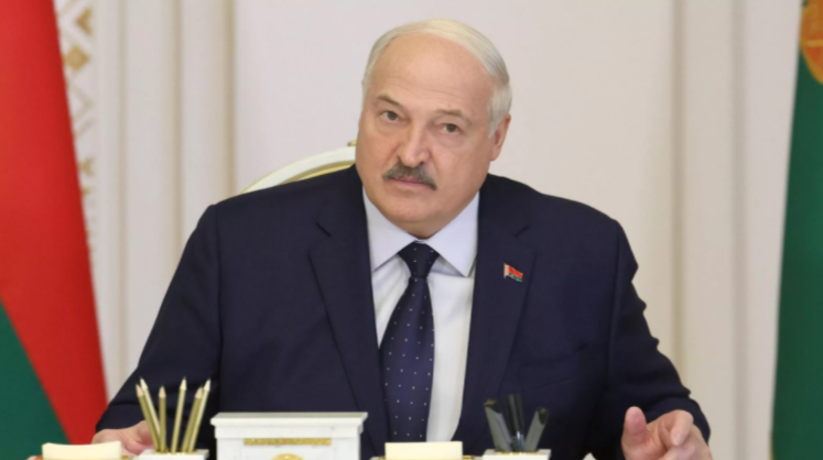    Лукашенко: «Просвещённые» европейцы намерены и дальше продолжать бессмысленную бойню на Украине до последнего украинца