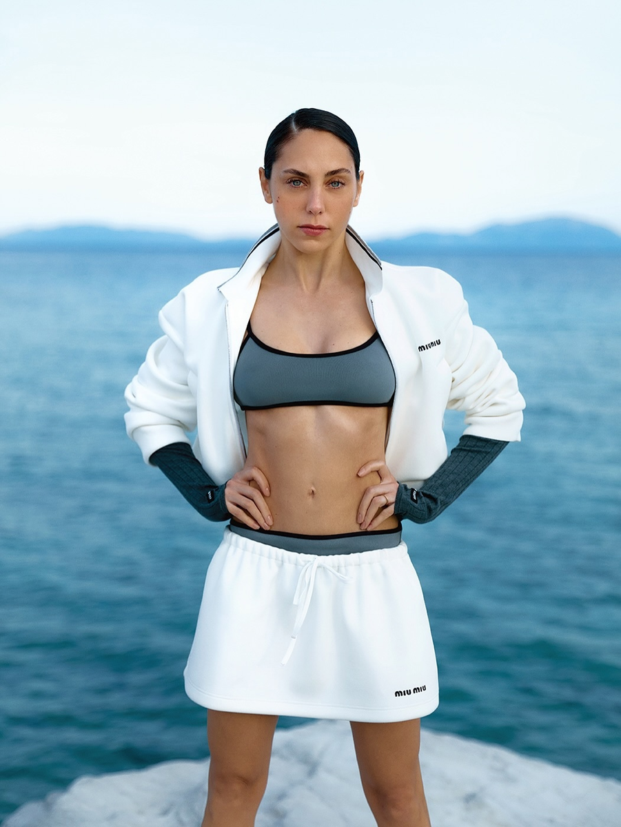 Фото из журнала  Nu-Look