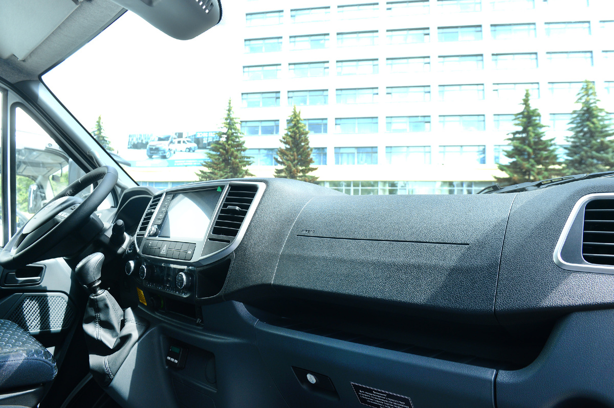 Большинство модификаций «Газель NN» и «Соболь NN» теперь стандартно оснащается двумя фронтальными подушками безопасности: для водителя и переднего пассажира