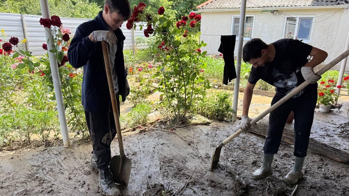    Волонтёры #МЫВМЕСТЕ помогают пострадавшим от потопа в Краснодарском крае