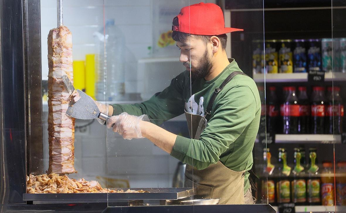 Можно ли белорусам есть шаурму? Гомельские санэпидемиологи назвали 3 правила