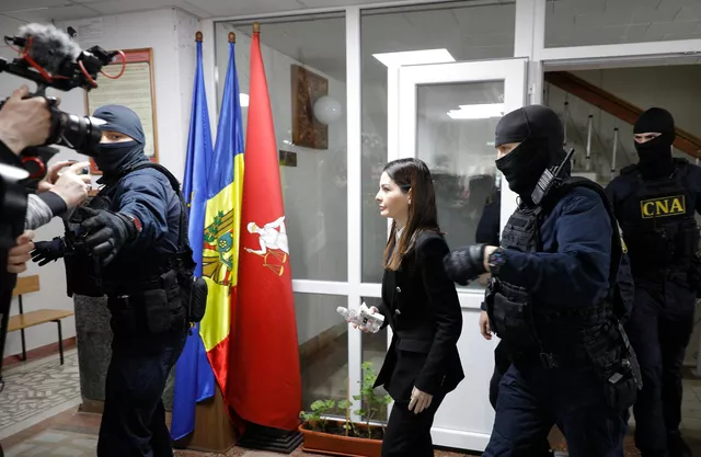 © РИА Новости . Дмитрий Осматеско
Перейти в фотобанк
Судебное заседание по делу главы Гагаузии Е. Гуцул