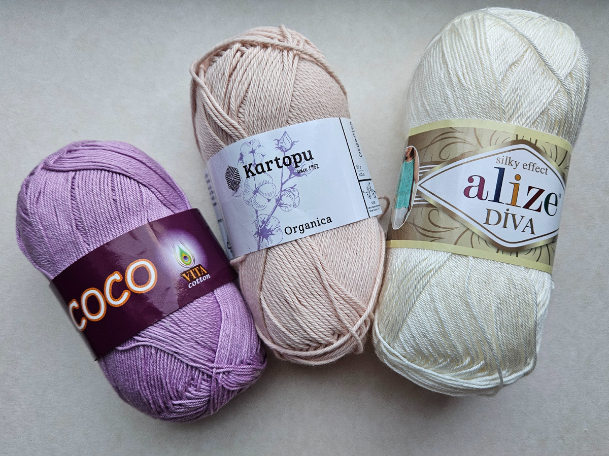 Пряжа из моих запасов, которая ждёт своего часа