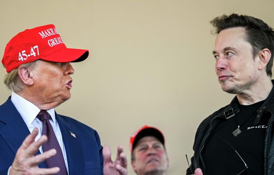    «Подумаем о депортации. На Илона нужно натравить его департамент». «Обостряете ситуацию»: Трамп скандалит с Маском