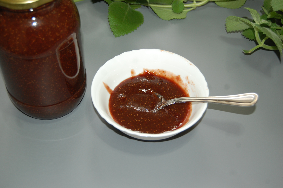 Как приготовить вкусный клубничный джем на зиму: быстрый и легкий рецепт