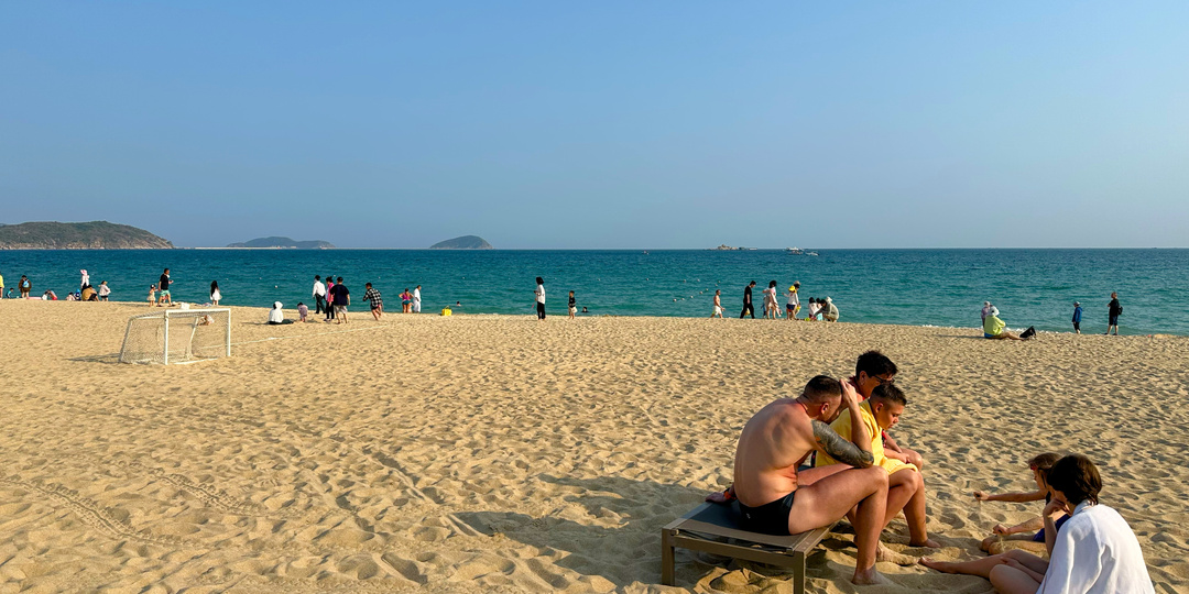 Когда сезон на Хайнане? Приехал - и ледяное море