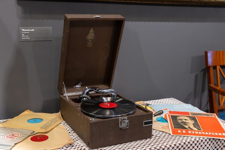    Музей Победы пополнил фонды на 1100 редких экспонатов в первом полугодии