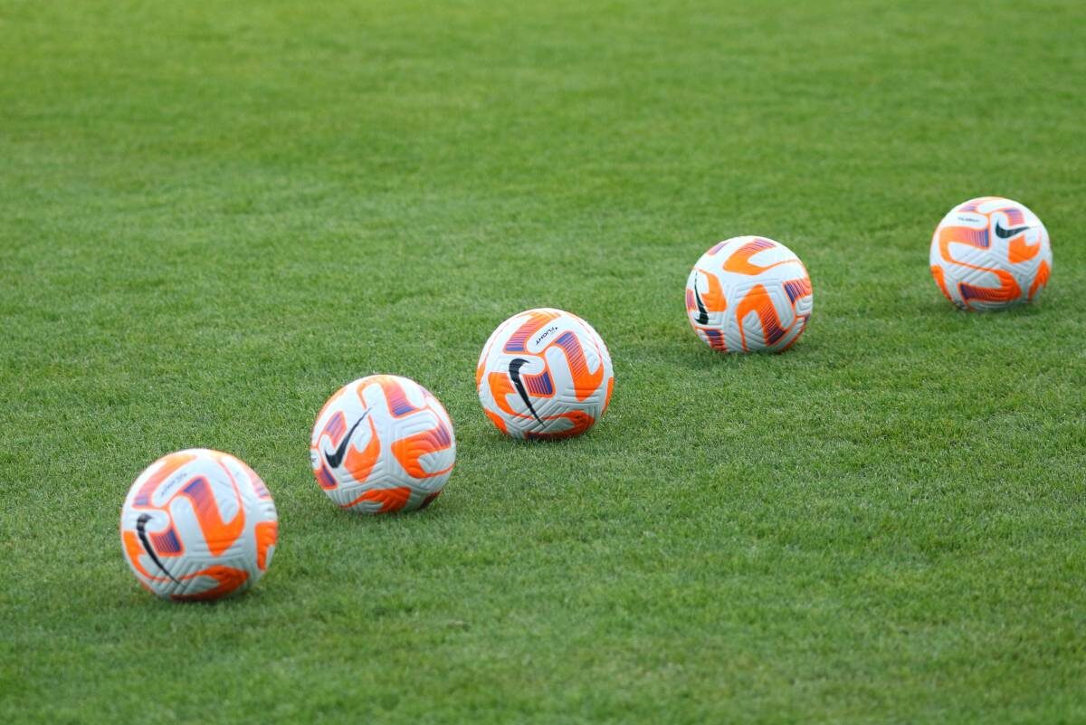 Футбол. Два титана Румынии: полный экспертный разбор матча ФКСБ – ЧФР Клуж 5 июля 