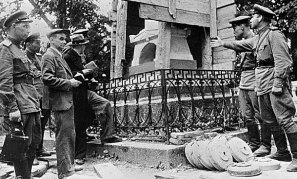 Эксгумация Пушкина: что обнаружили при вскрытии могилы поэта в 1953 году