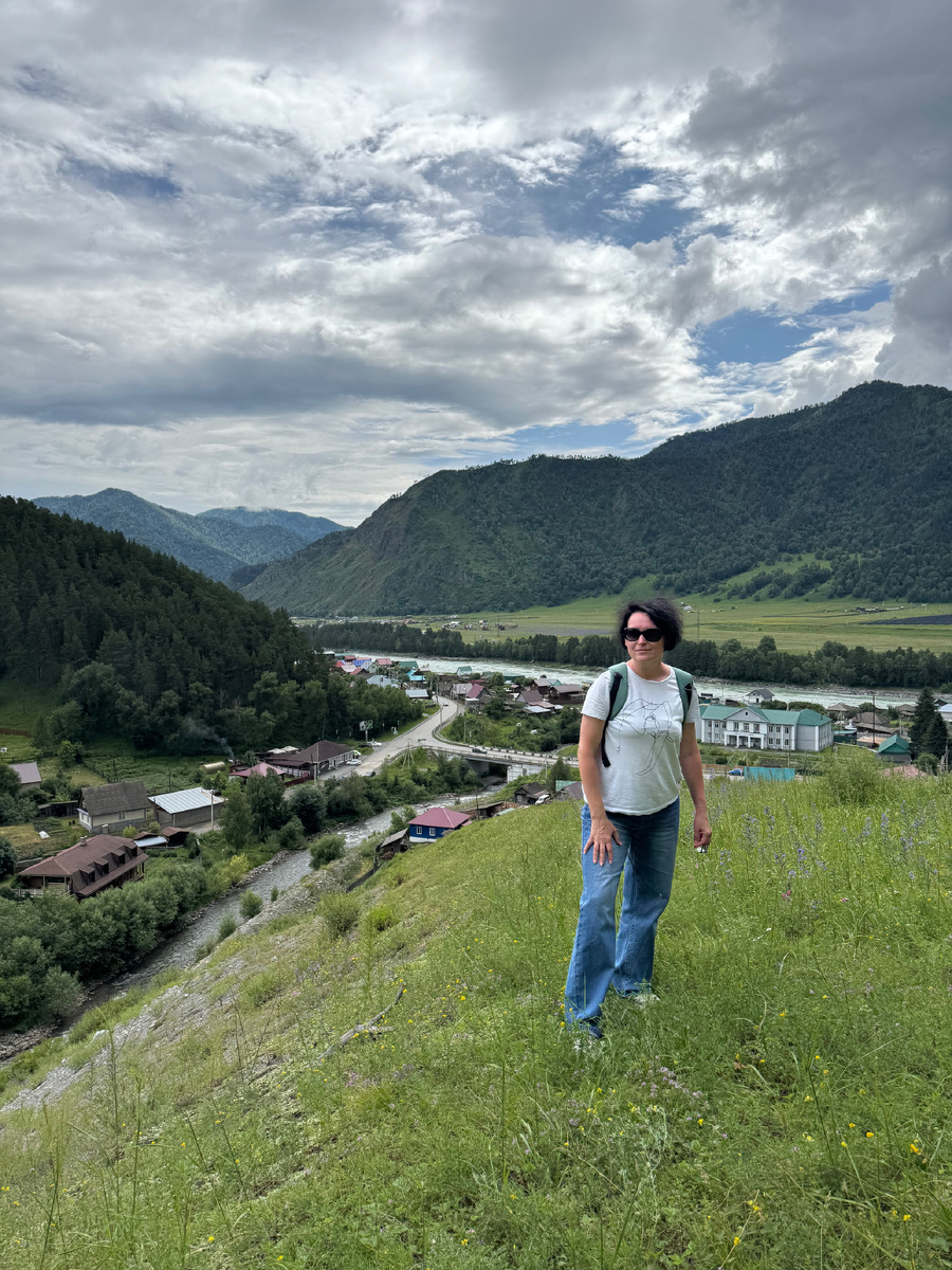 С. Элекмонар, р. Элекмонар впадает в р. Катунь 