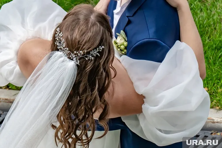  Спрос на свадебные товары и услуги сильно вырос по сравнению с 2024 годом
Фото: Руслан Яроцкий © URA.RU