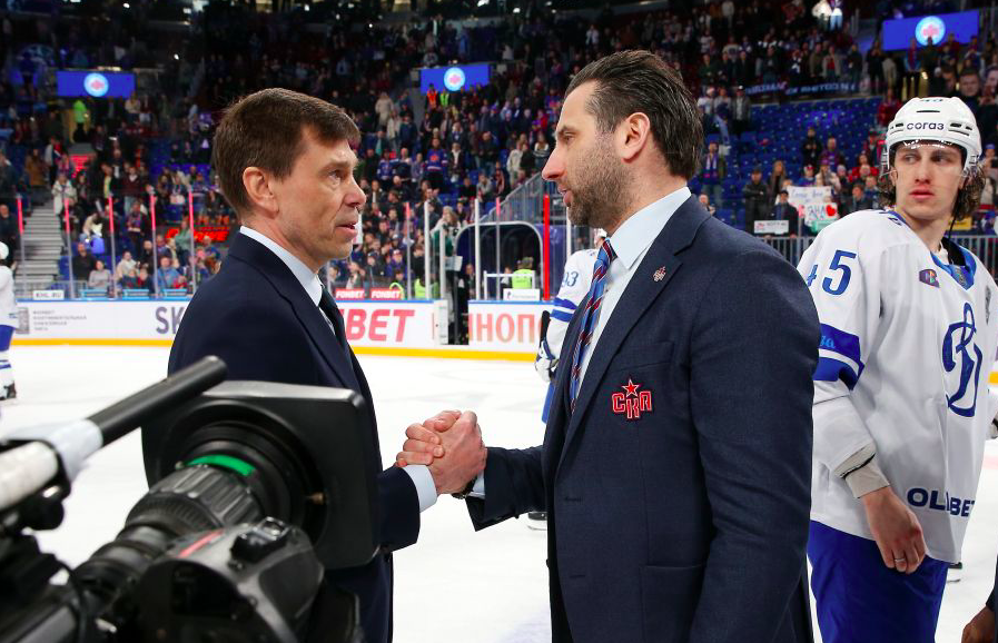     Алексей Кудашов и Роман Ротенберг. Фото: КХЛ