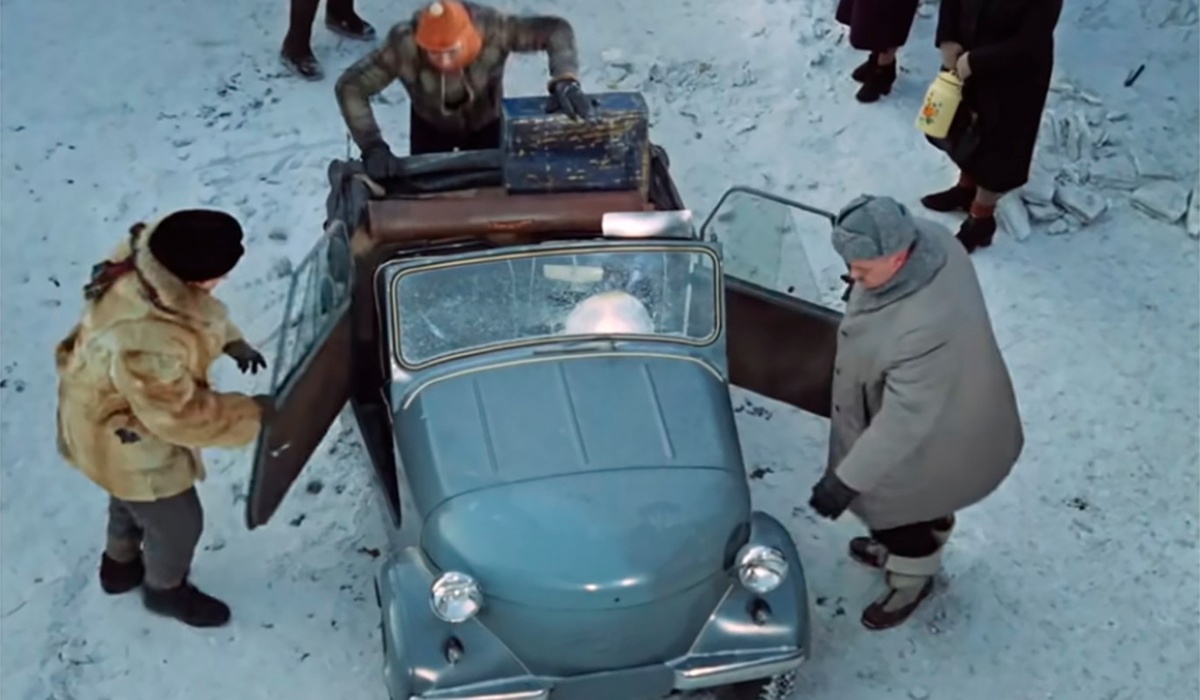    Фото: кадр из фильма "Операция "Ы"