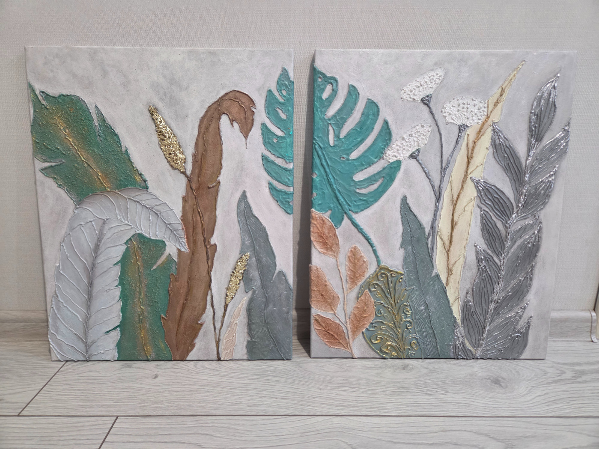 Сменила черный цвет на серый, а точнее сделала эту картину, когда отвлекала себя от негативных мыслей.